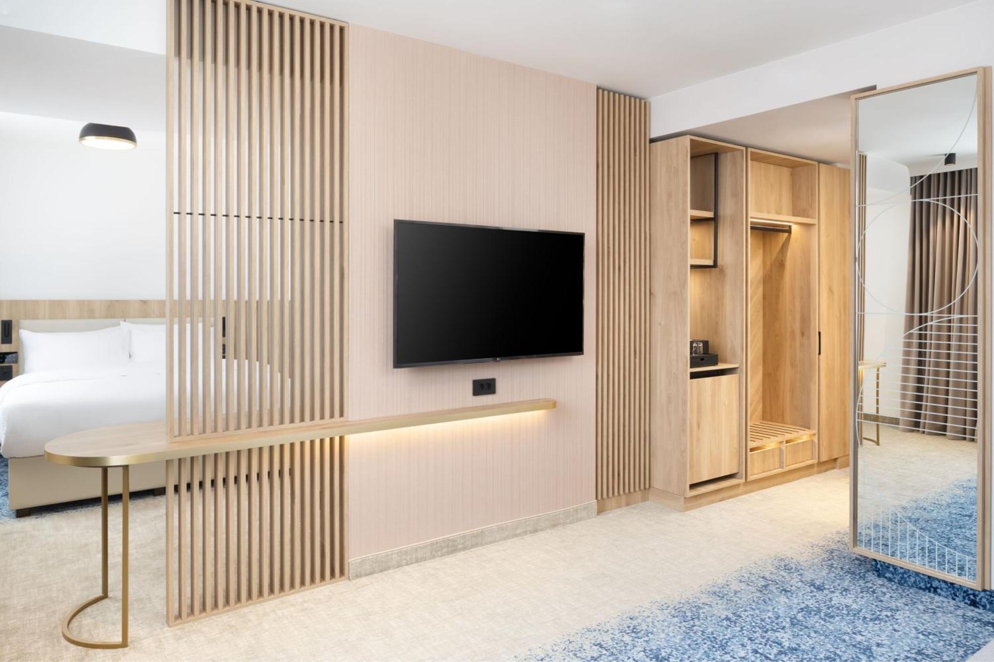 Courtyard By Marriott Cluj - Napoca Downtown 호텔 외부 사진