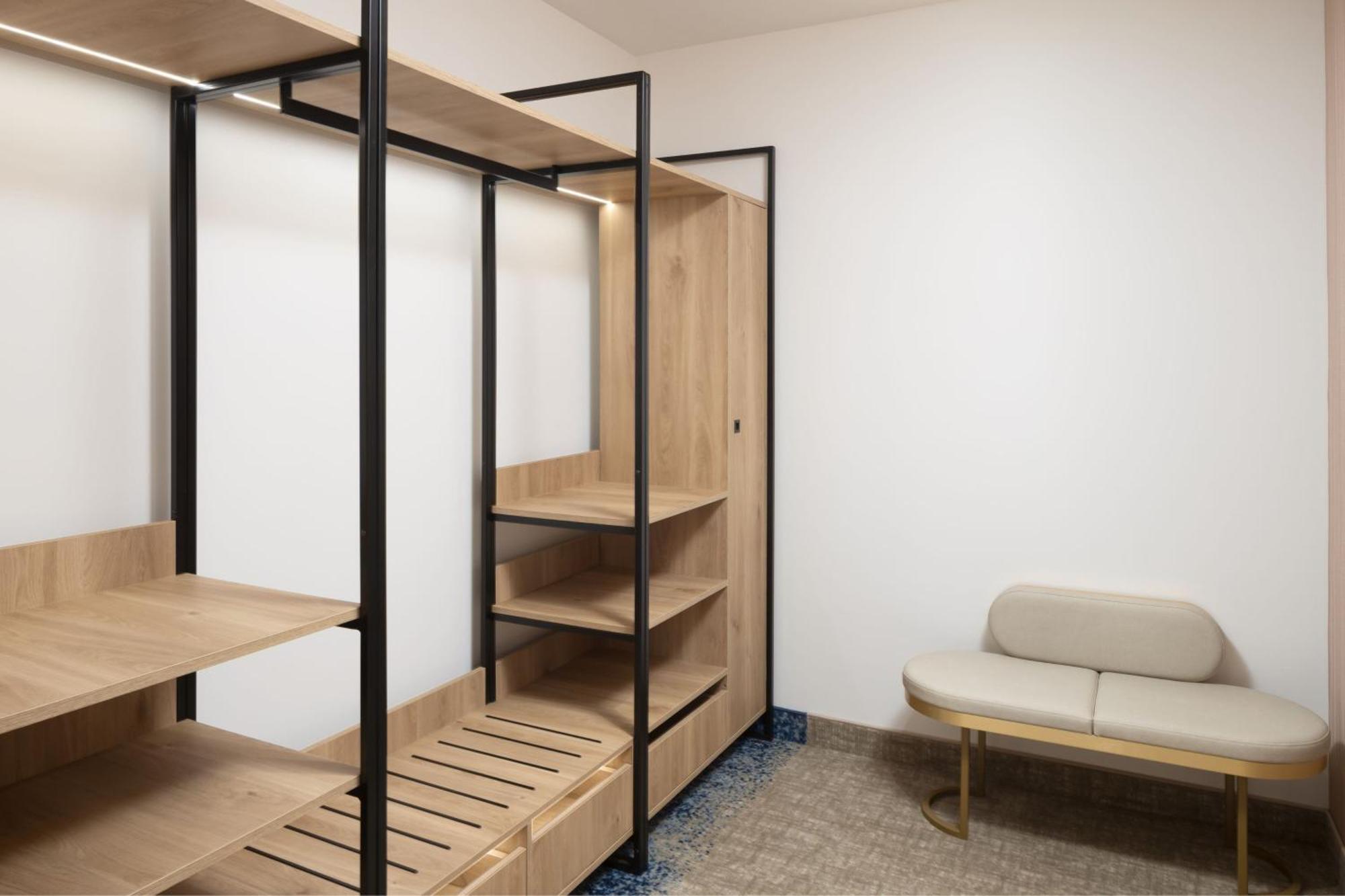 Courtyard By Marriott Cluj - Napoca Downtown 호텔 외부 사진