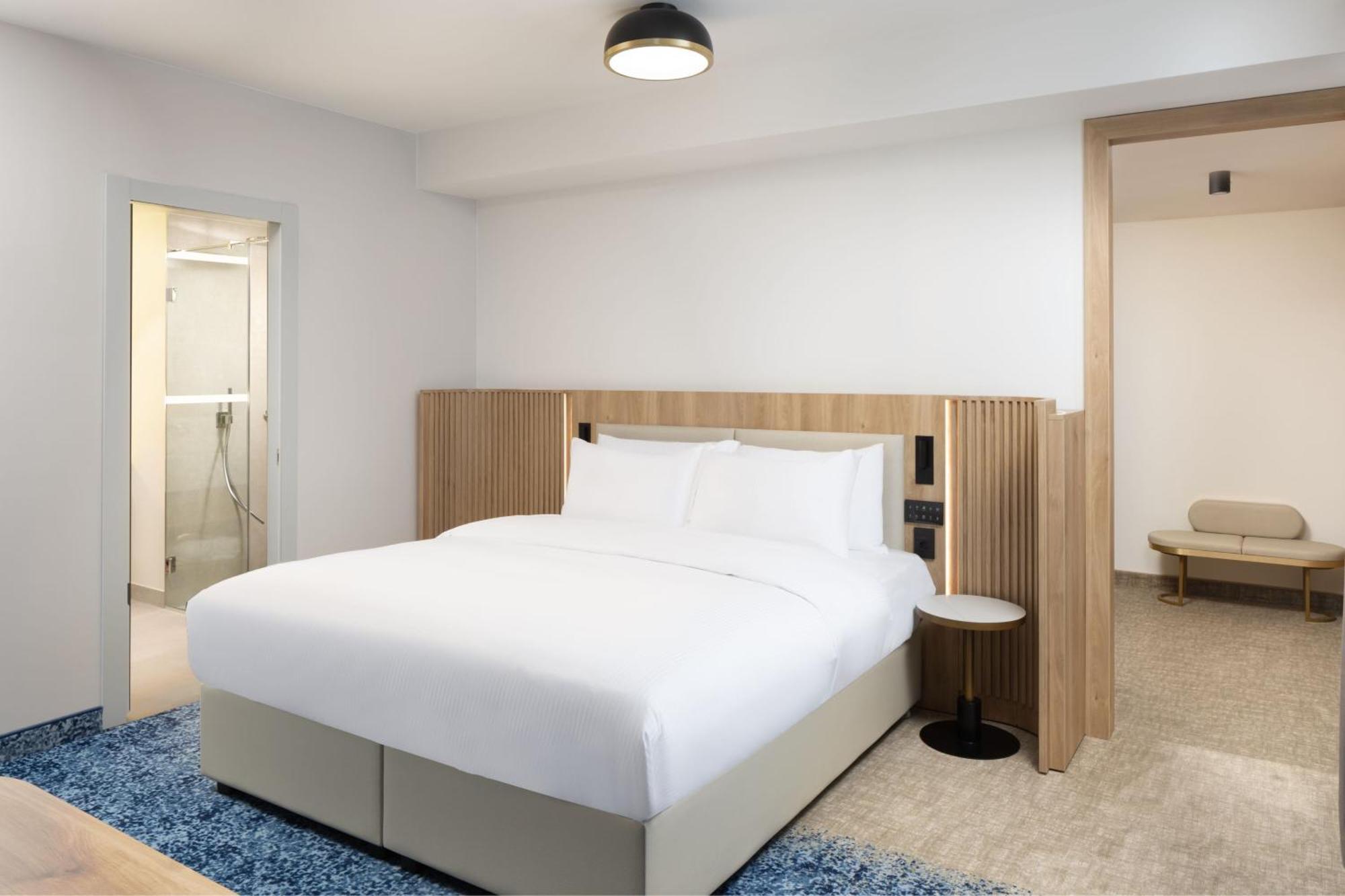 Courtyard By Marriott Cluj - Napoca Downtown 호텔 외부 사진