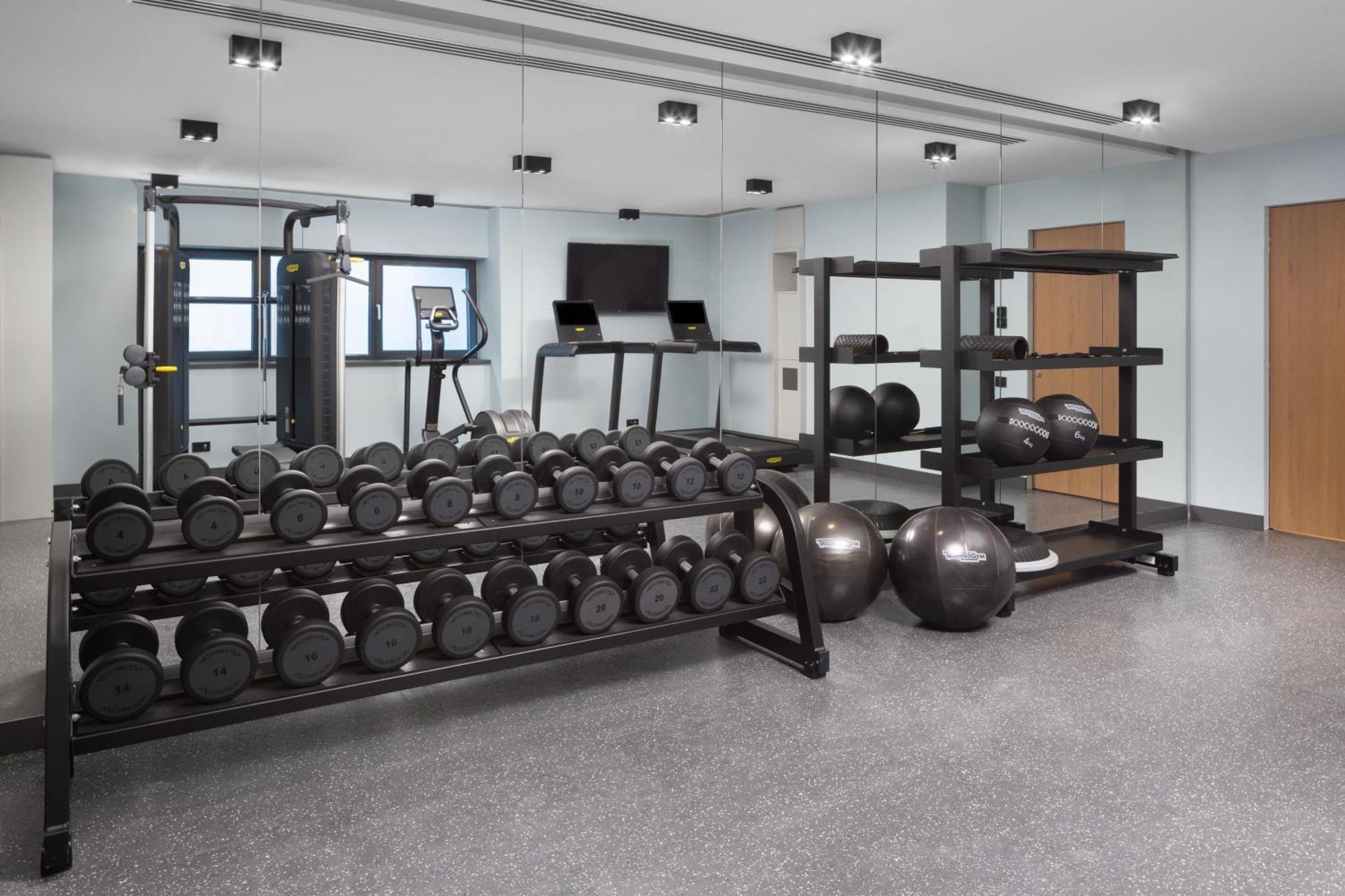 Courtyard By Marriott Cluj - Napoca Downtown 호텔 외부 사진