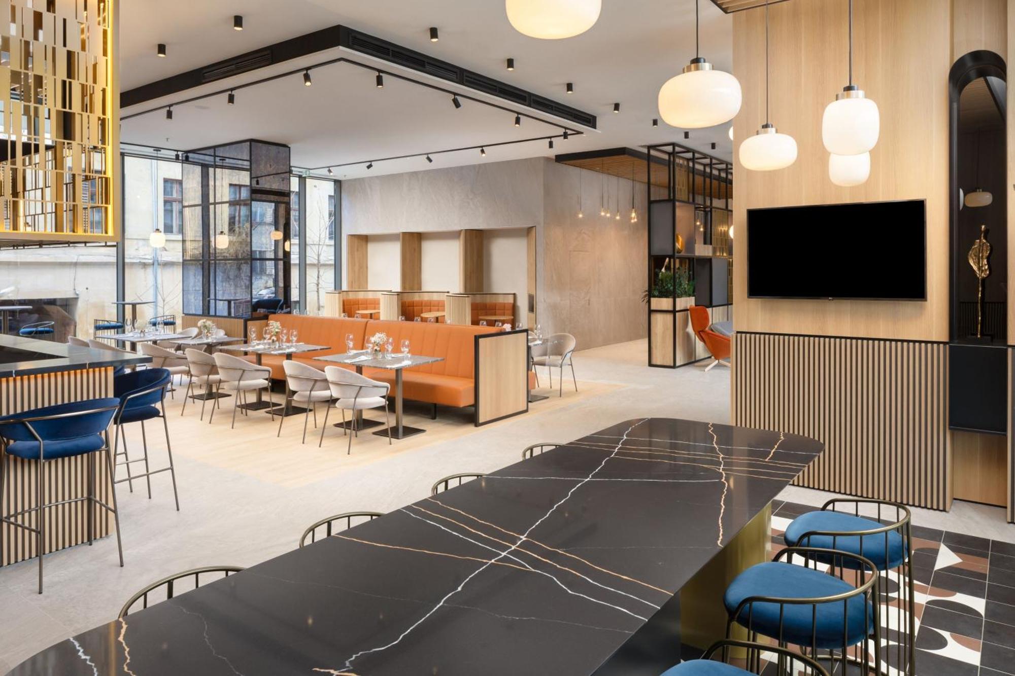 Courtyard By Marriott Cluj - Napoca Downtown 호텔 외부 사진