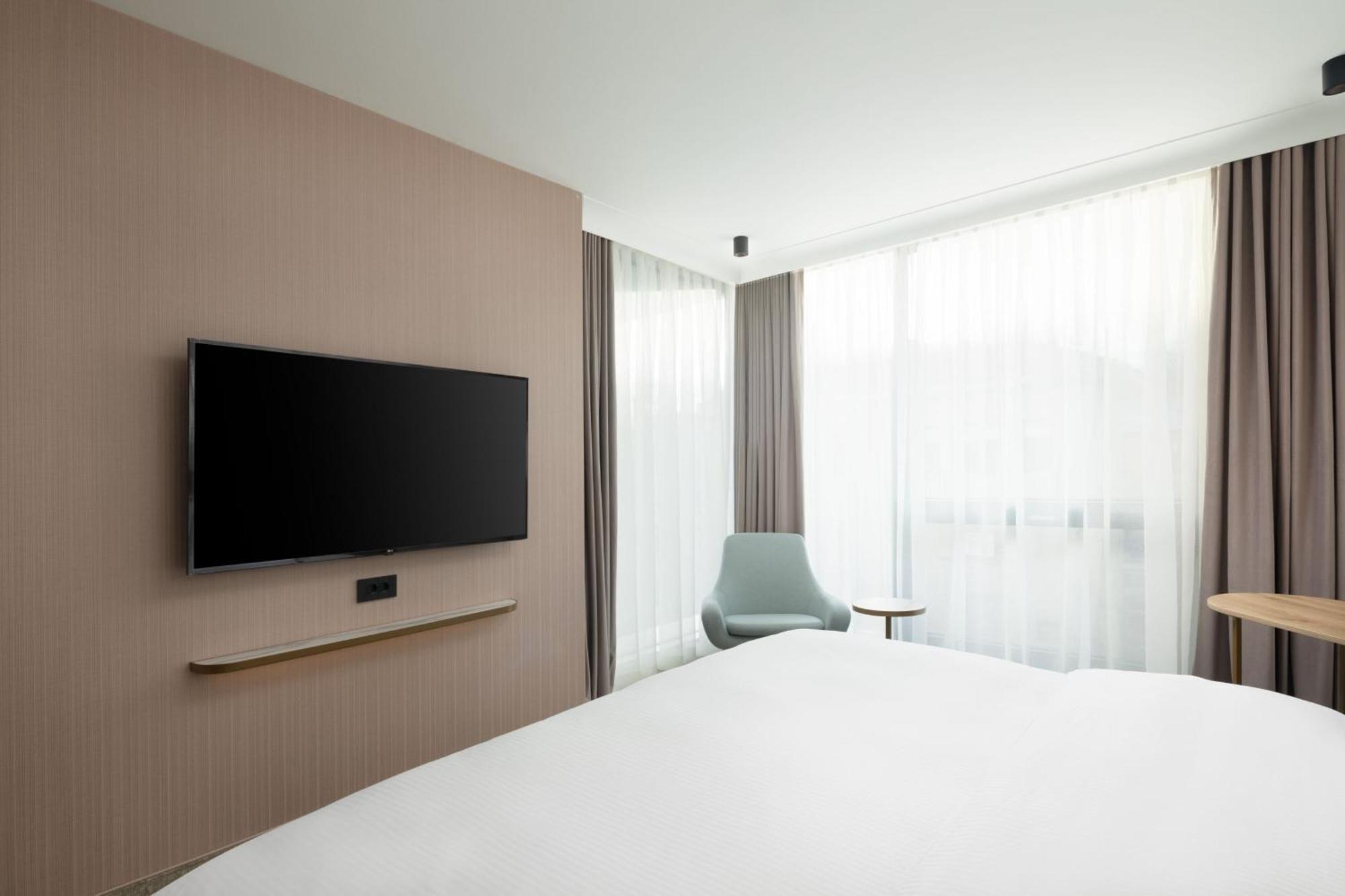 Courtyard By Marriott Cluj - Napoca Downtown 호텔 외부 사진