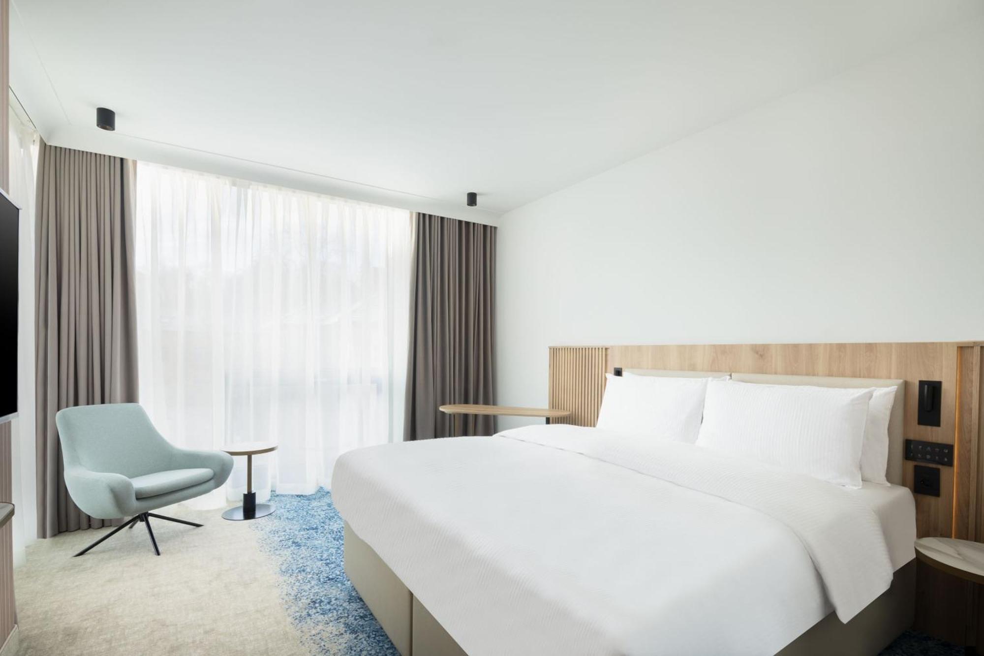 Courtyard By Marriott Cluj - Napoca Downtown 호텔 외부 사진