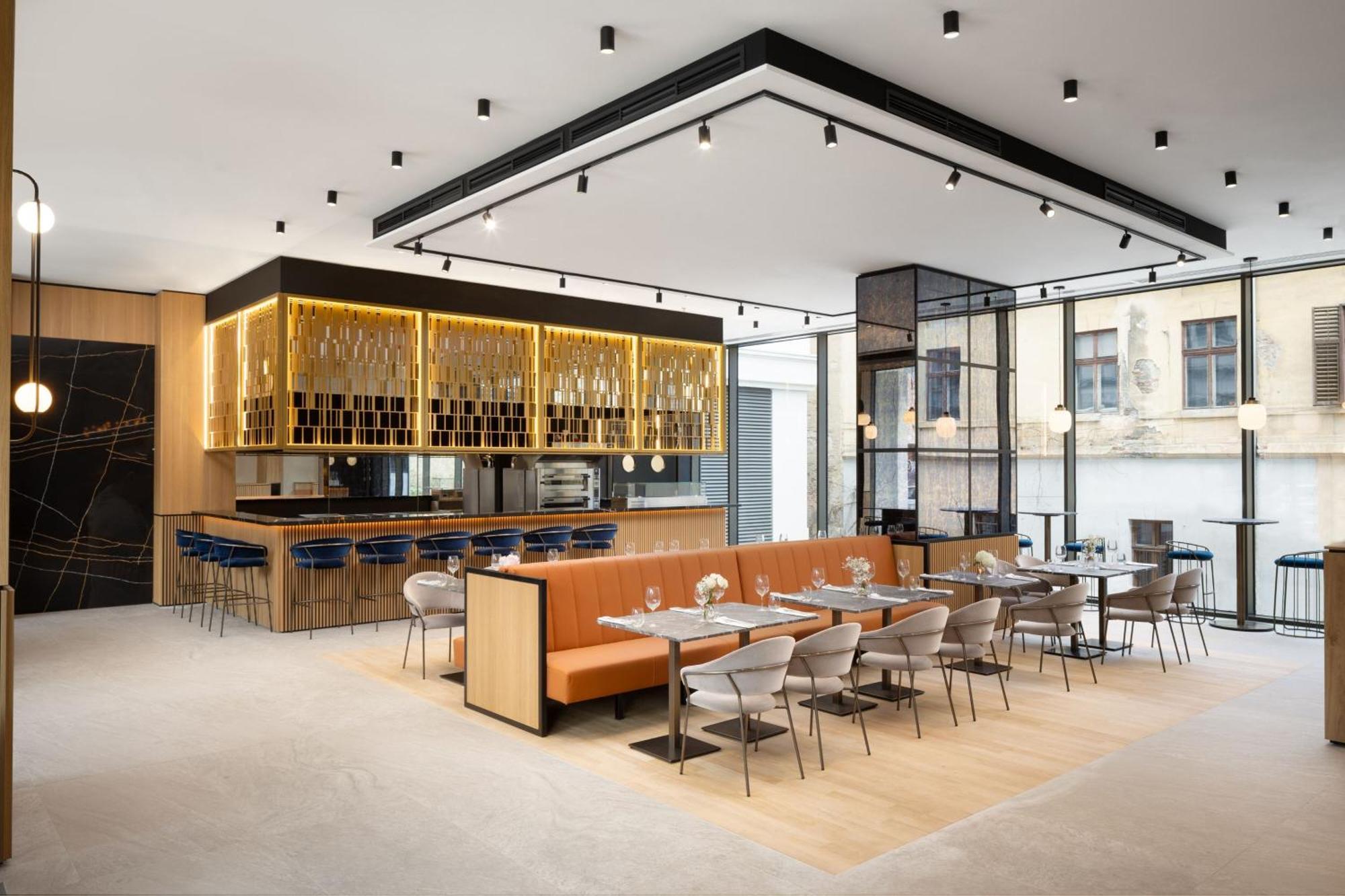 Courtyard By Marriott Cluj - Napoca Downtown 호텔 외부 사진