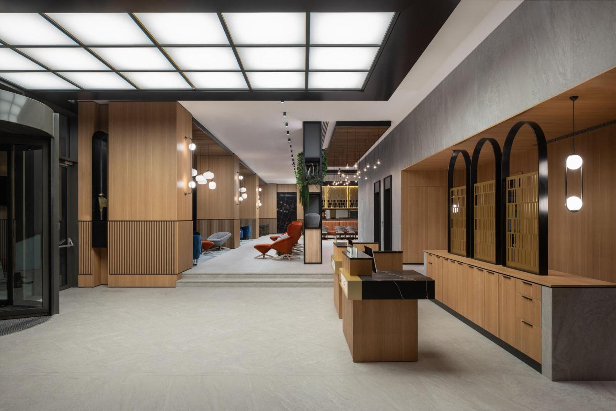 Courtyard By Marriott Cluj - Napoca Downtown 호텔 외부 사진